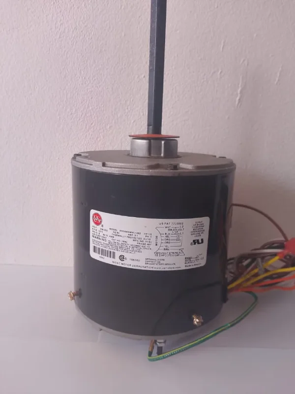 MOTOR DE 1/2 HP. 1 FLECHA CERRADO 220 V